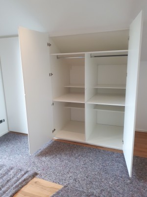 20221107 Kniestockeinbauschrank2