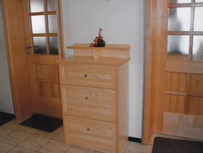 20030718 Korridorablageschrank