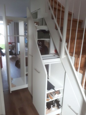 20190207 Schrank Unter Treppe5