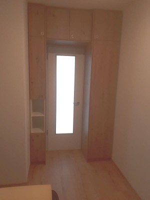 20200528 Einbauschrank Raumtrenner2